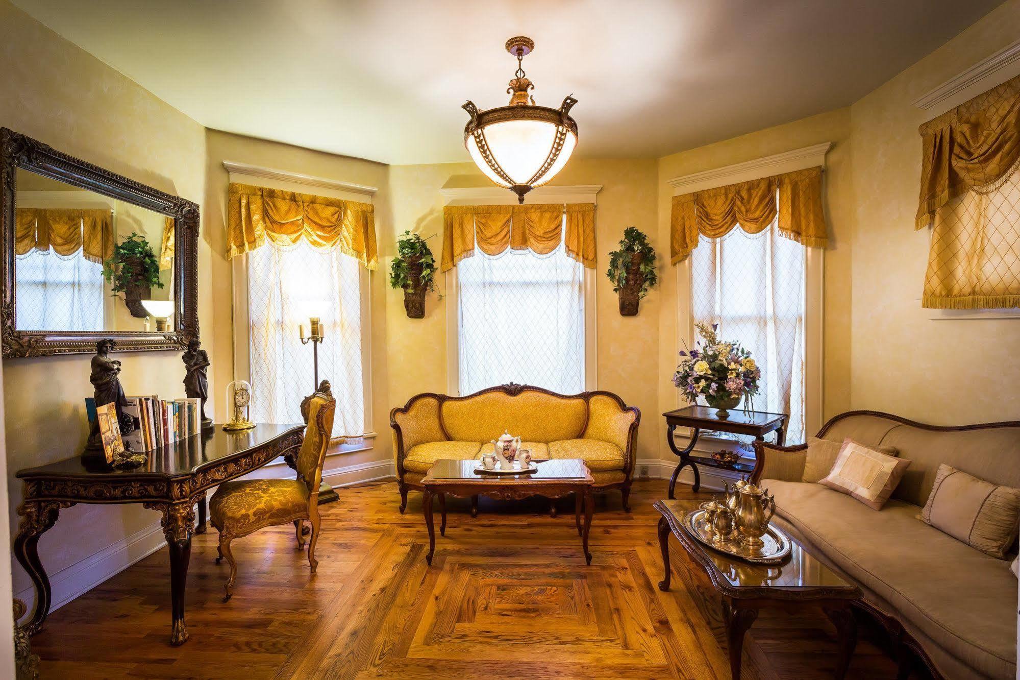 Downtown Historic Bed & Breakfast Альбукерке Экстерьер фото